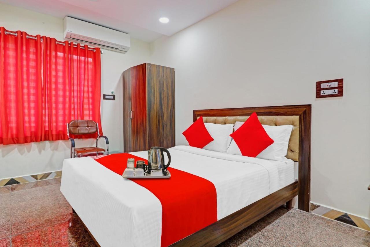 Heavens Inn Near Rasoolpura Metro Station Hyderabad Eksteriør bilde